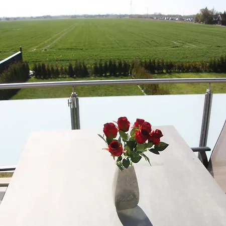 Seeblick 8 - Luxus Direkt Am Hafen Von Apartment *